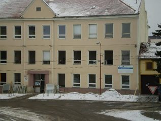 Zateplení a výměna oken hlavní budovy a 1. vedlejší budovy ZŠ Brodek u Prostějova